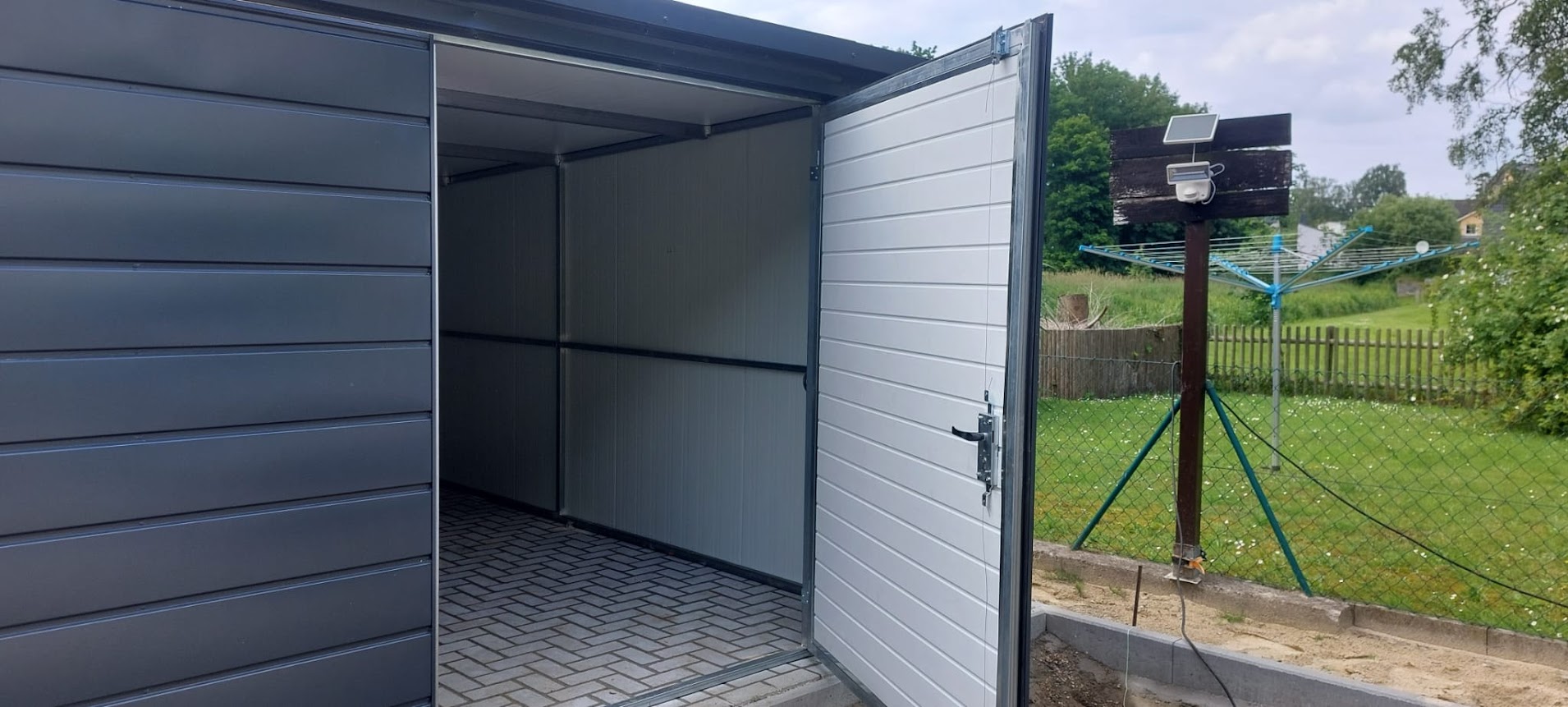 Isolierte Garage 4,00 m x 5,00 m – Bild 3