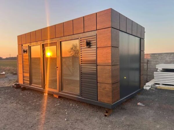 Bürocontainer, Wohncontainer 6x3m, inkl. Lieferung - Isoliert