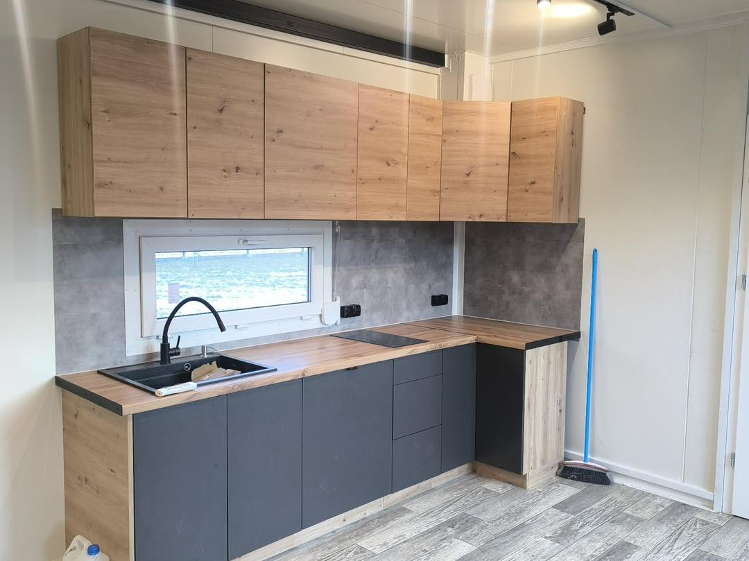 Tiny House / Wohnpavillon 8,00 × 3,00 m mit WC und Küchenzeile – Bild 9