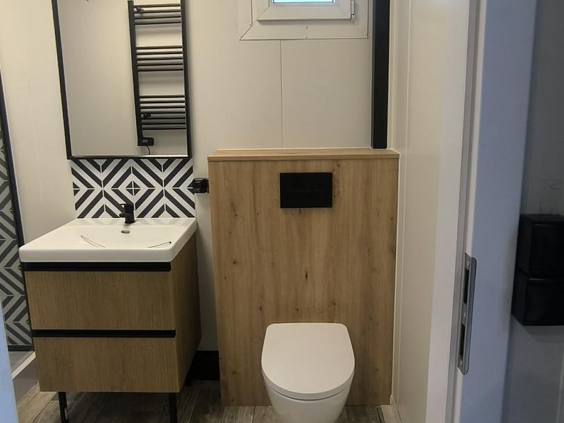 Tiny House / Wohnpavillon 8,00 × 3,00 m mit WC und Küchenzeile – Bild 7