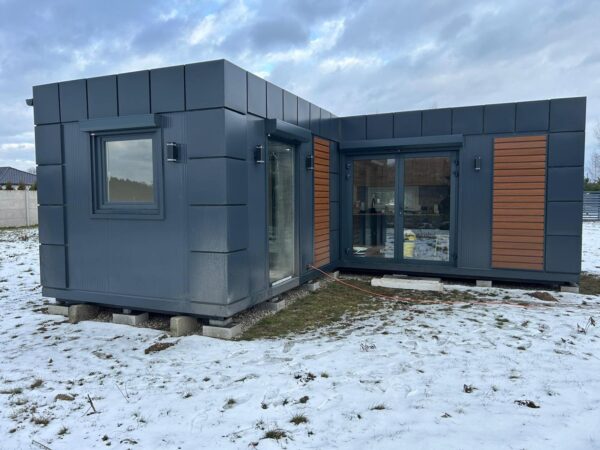 Tiny House / Wohnpavillon 8,00 × 3,00 m mit WC und Küchenzeile