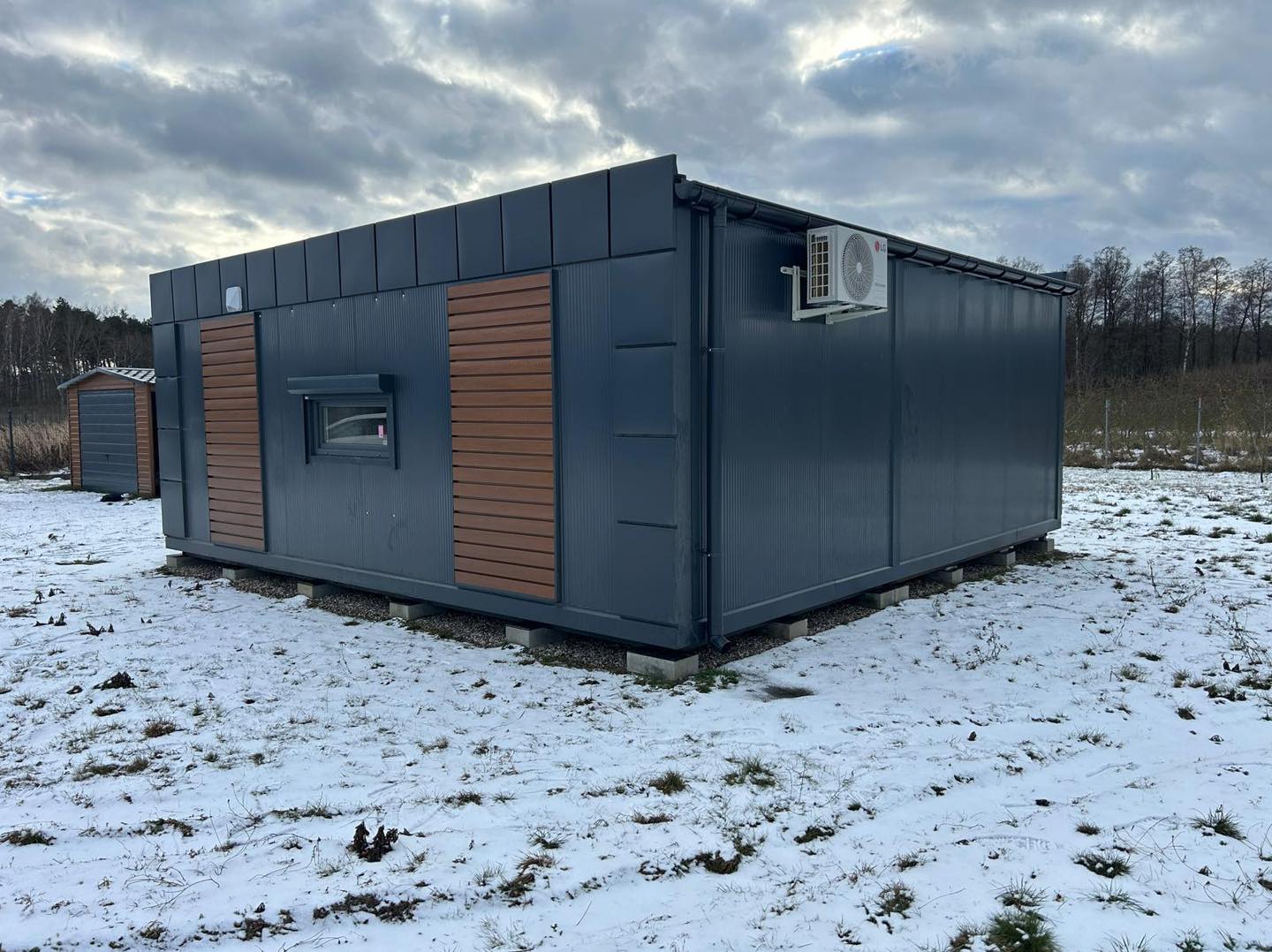 Tiny House / Wohnpavillon 8,00 × 3,00 m mit WC und Küchenzeile – Bild 4